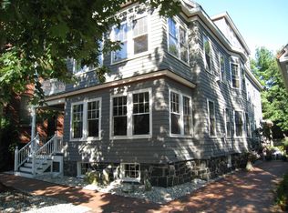39 Neal St, Portland, ME 04102