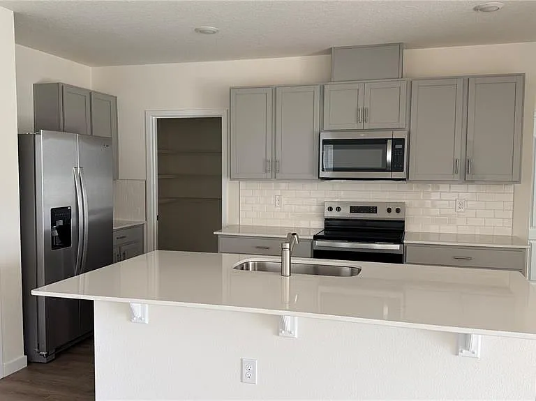 2046 Walnut Creek Dr — Photo 5