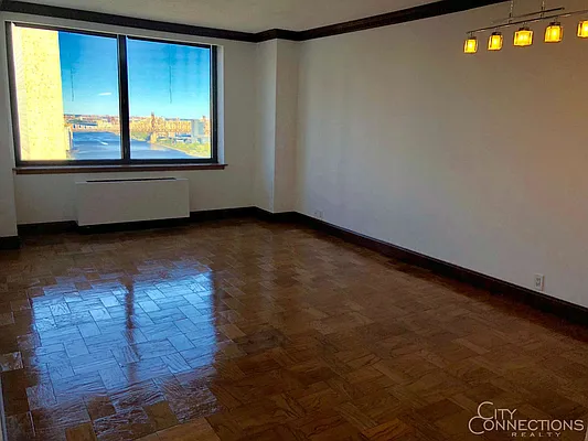 Rented by City Connections Realty | media 10