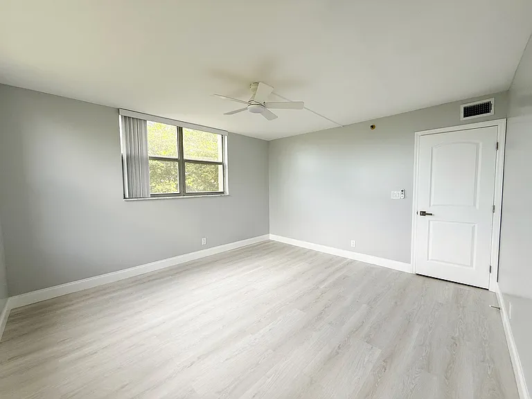 3300 W Rolling Hills Cir #410 — Photo 10