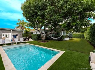5500 Pine Tree Dr, Miami Beach, FL 33140