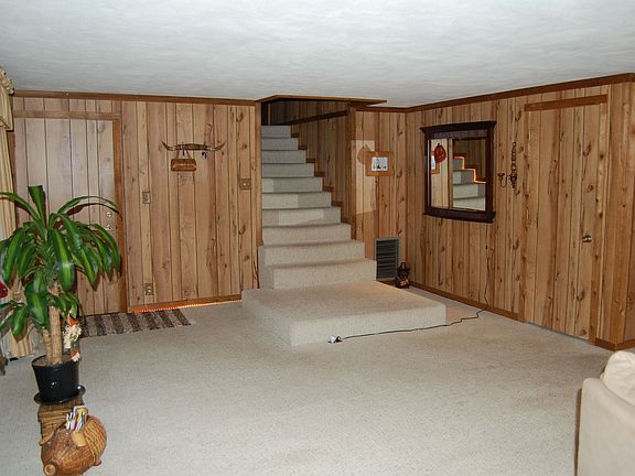 Spacious Living Room!