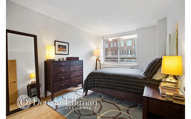 Sold by Douglas Elliman | media 4