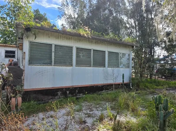 26 Siesta Ln, Venus, FL 33960