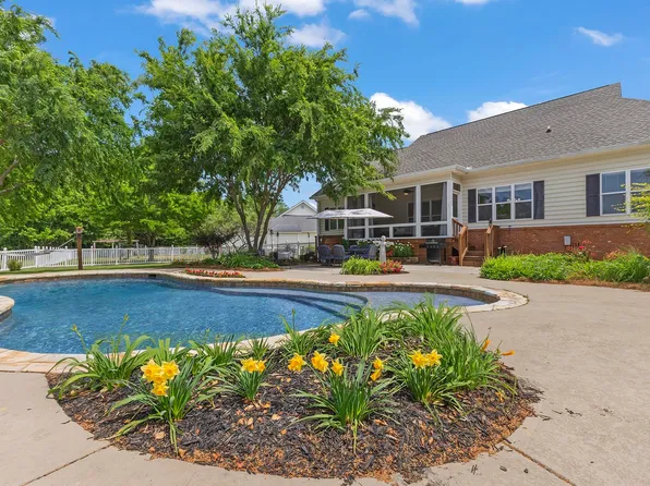 107 Lovorn Cir, Warner Robins, GA 31088