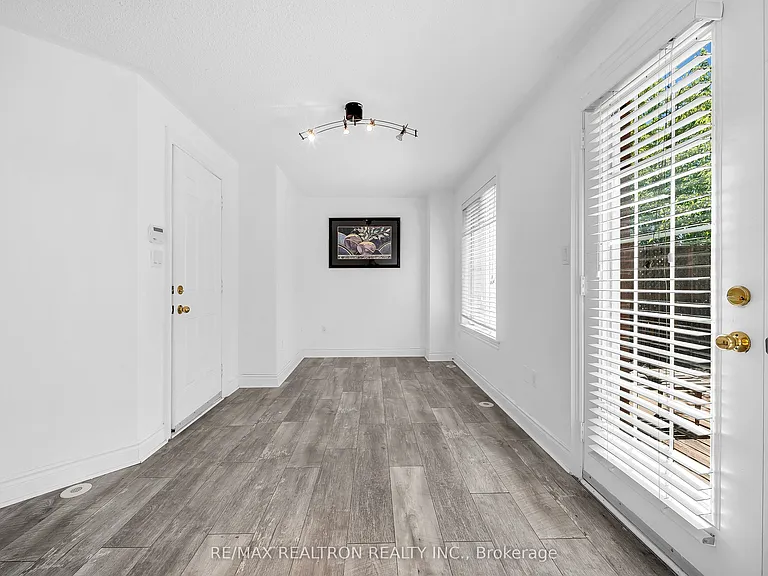172 Vittorio De Luca Dr — Photo 20