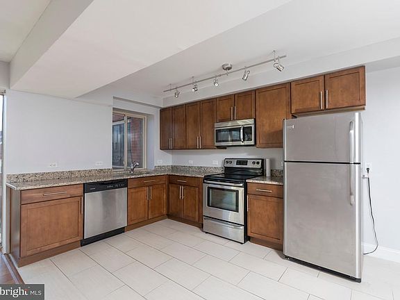 4th image of 6425 14th St NW Unit 406