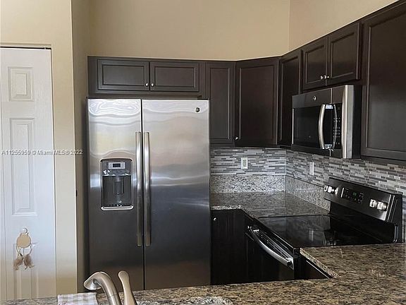 2nd image of 134 SE 28th Ter Unit 20