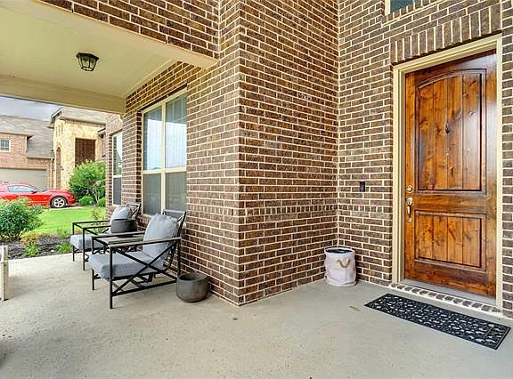4th image of 8217 Western Lakes Dr
