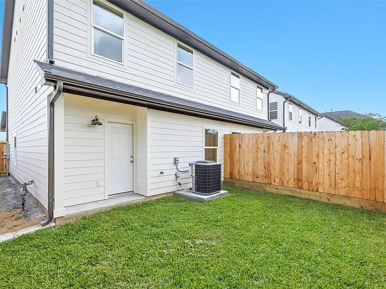 6138 Brookfield Dr #B — Photo 19