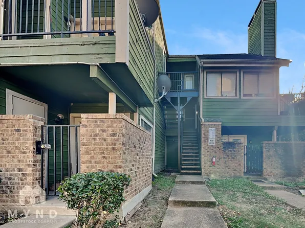 9823 Walnut St, Dallas, TX