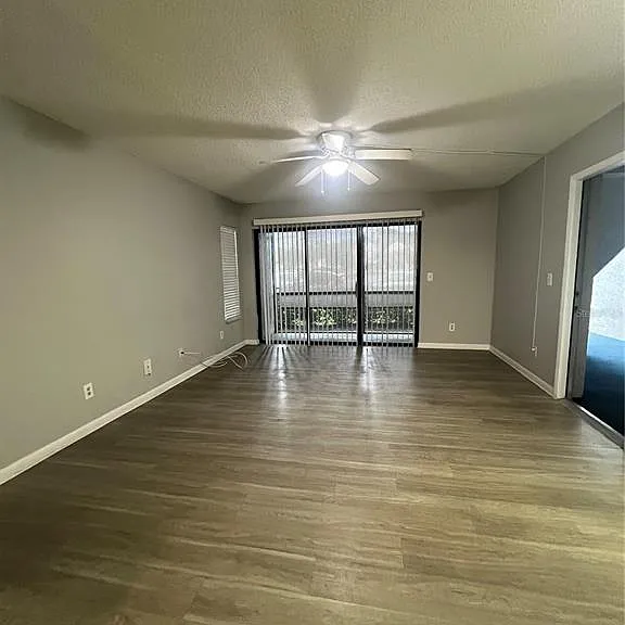 1512 S Pine Ridge Cir — Photo 4