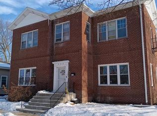 939 College AVENUE, Racine, WI 53403