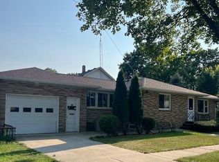 725 W Sherman Ave, Fort Atkinson, WI 53538