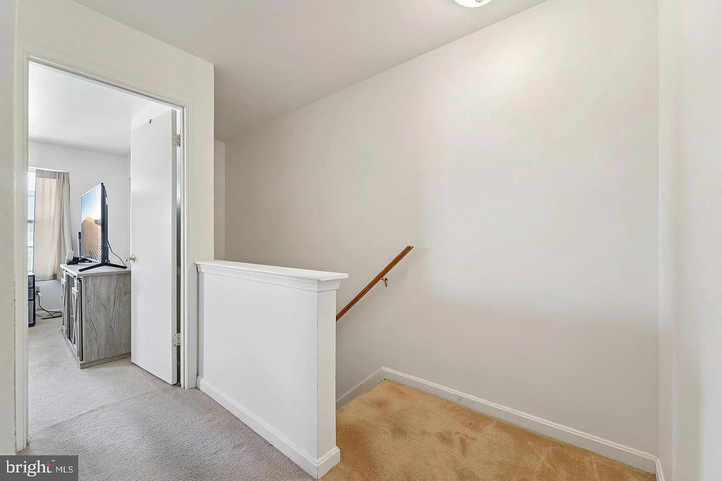 3 bed, 2.5 bath, 1372 sqft, $3,000 — Photo 2