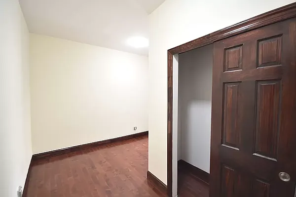 Rented by Compass | media 11