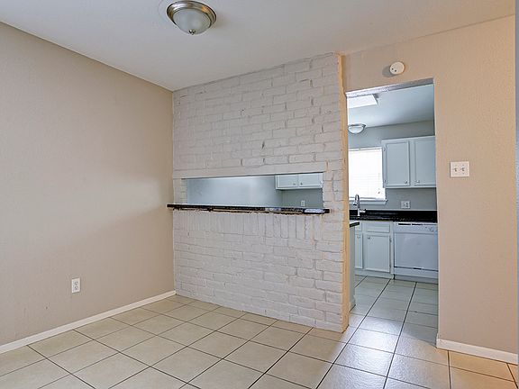 3rd image of 3318 Scotch Moss Ln