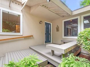 23525 SE 137th St, Issaquah, WA 98027
