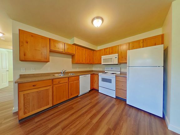 4th image of 807 W Villard St #13