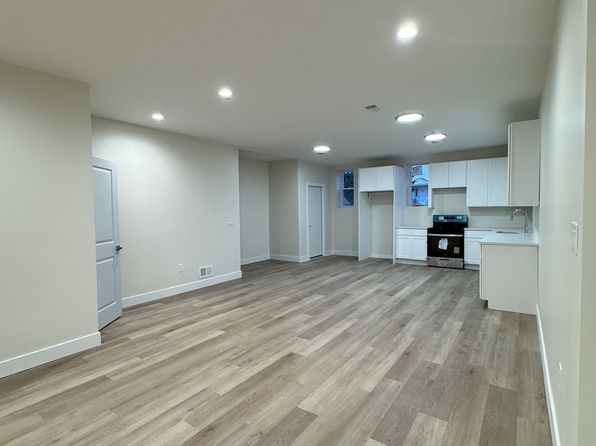 235 Preakness Ave #1