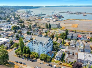 2522 Rucker Ave APT 303, Everett, WA 98201