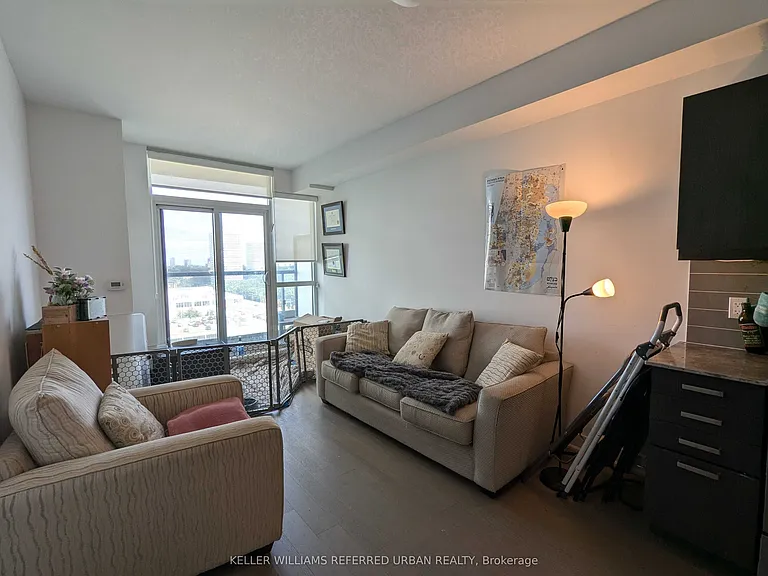 1486 Bathurst St #804 — Photo 2