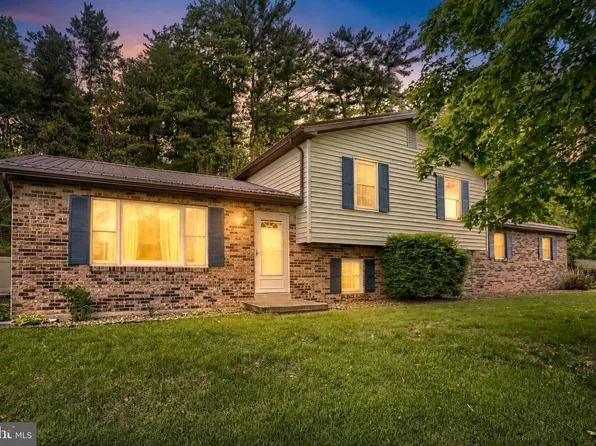 876 Campbell Dr, Newport, PA 17074