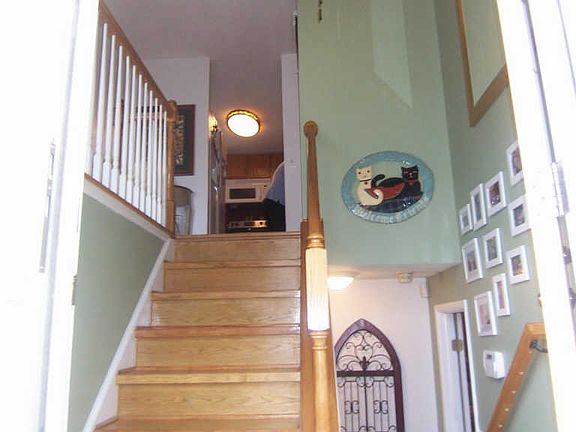2nd image of 1402 Aquia Dr