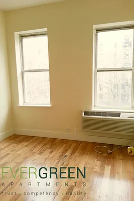 Rented by Evergreen Apartments BK | media 26