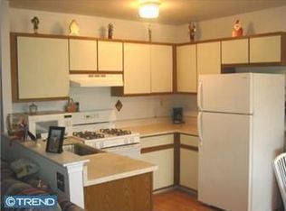 323 Wendover Dr, Norristown, PA 19403