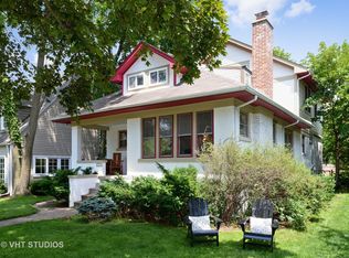 2429 Simpson St, Evanston, IL 60201