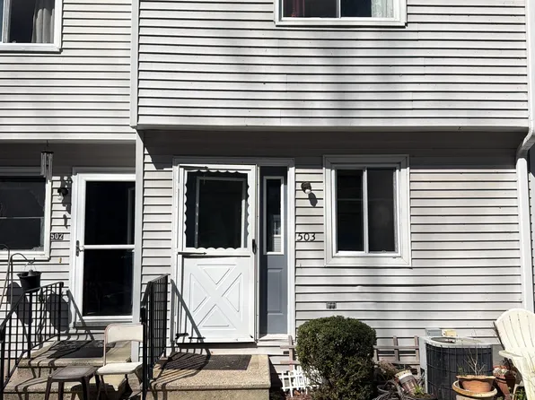 273 Derby Avenue #503, Derby, CT 06418