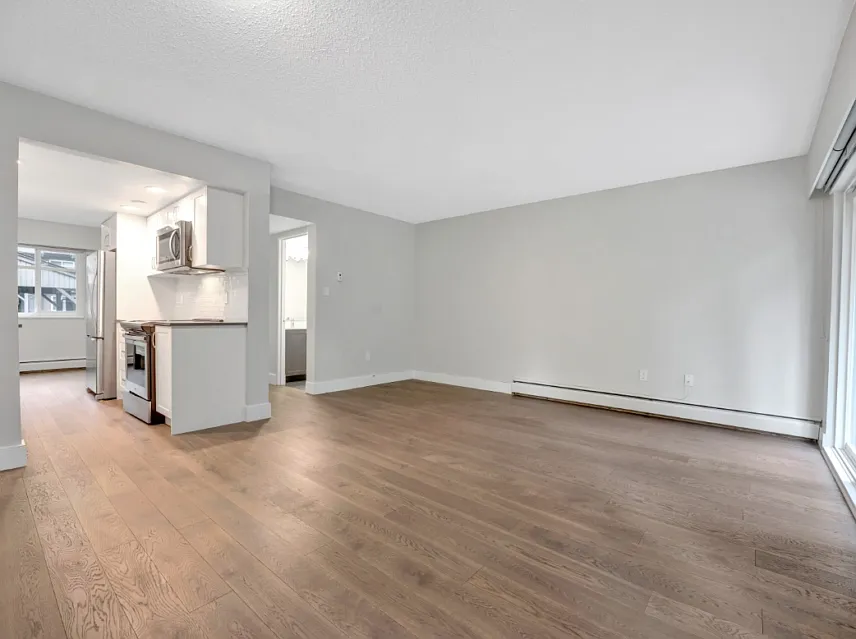 Twin Lakes Townhomes — Photo 4