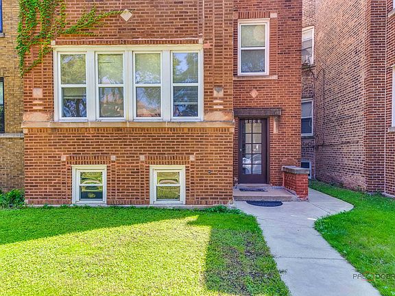 3rd image of 5653 N Talman Ave