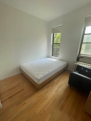 Rented by Weinstein Realty Group | media 9