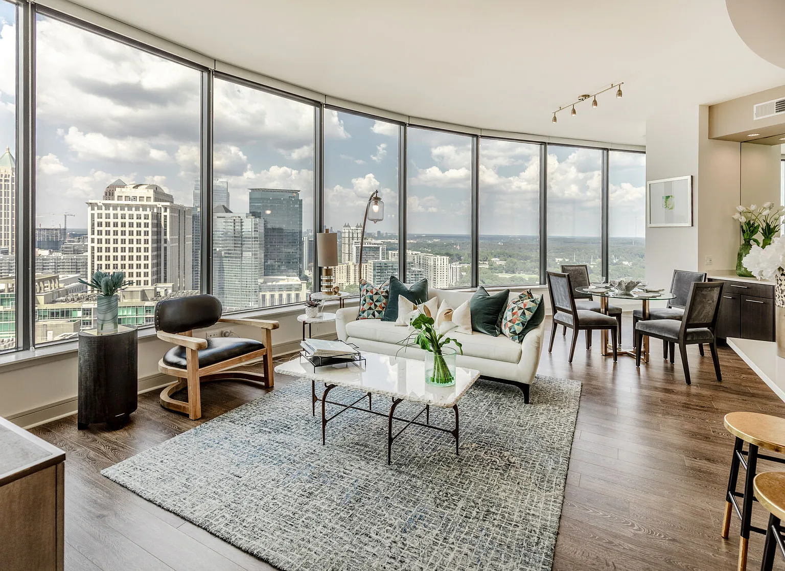 The Dagny Midtown Apartments — Photo 1