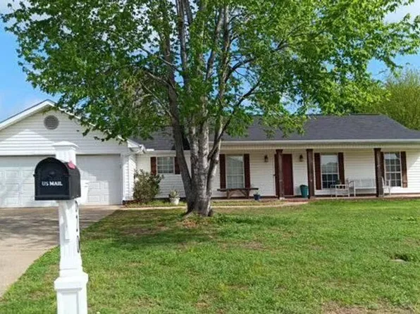 6620 Hibiscus Ln, Northport, AL 35473