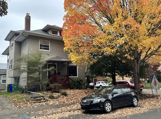 4055 SE Salmon St, Portland, OR 97214