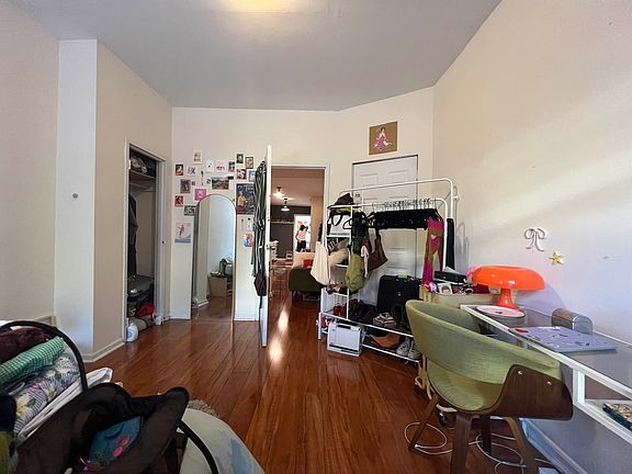 4th image of 701 Sackett St APT 2L