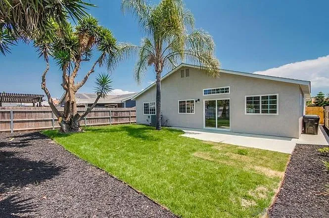 10190 Drumcliff Ave — Photo 33