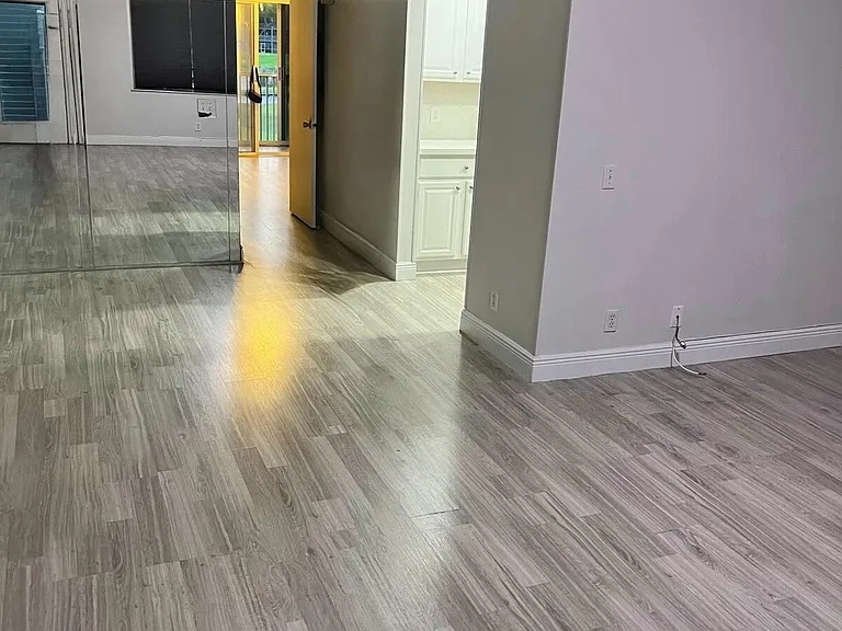 300 SW 134th Way #203E — Photo 2