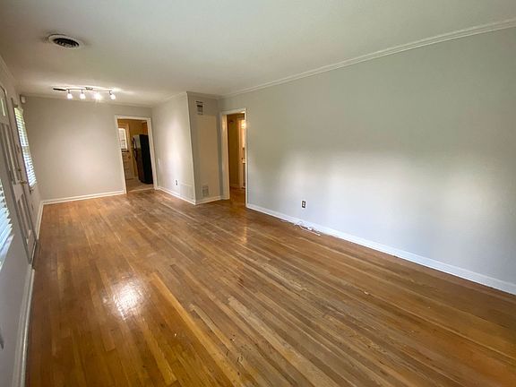 5th image of 4847 Marion Ave