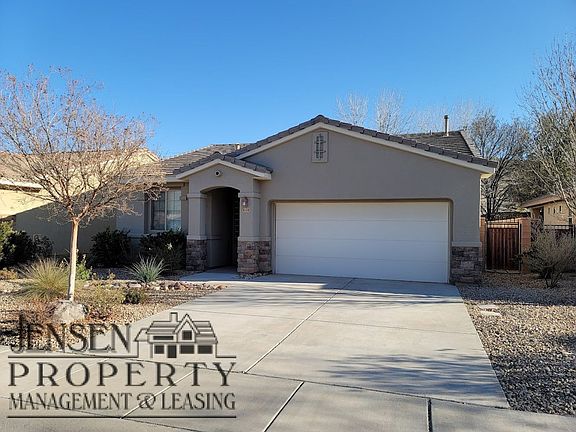 4th image of 848 N Cottonwood Wash Dr