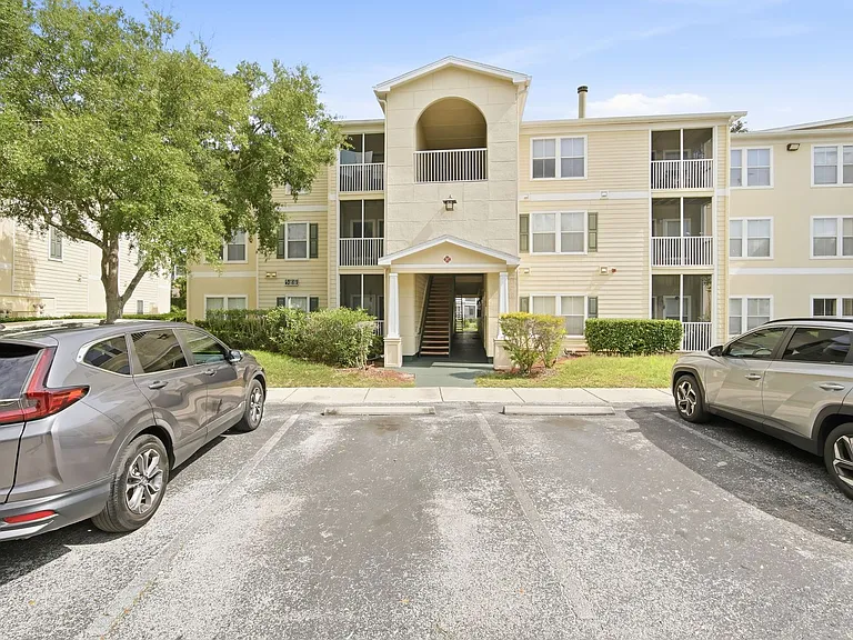 18367 Bridle Club Dr — Photo 1