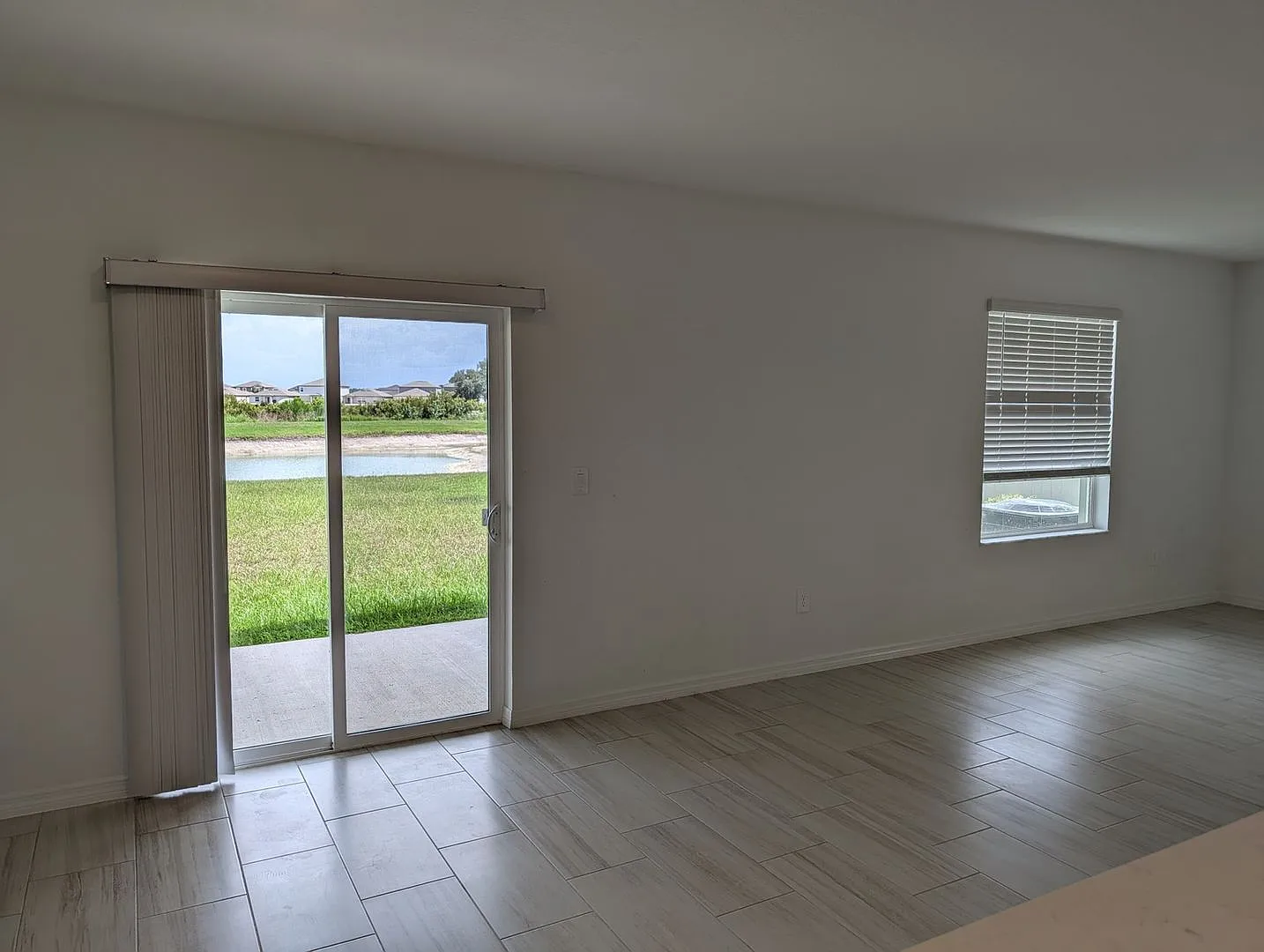 Charming 4BR House in Two Rivers — Photo 3