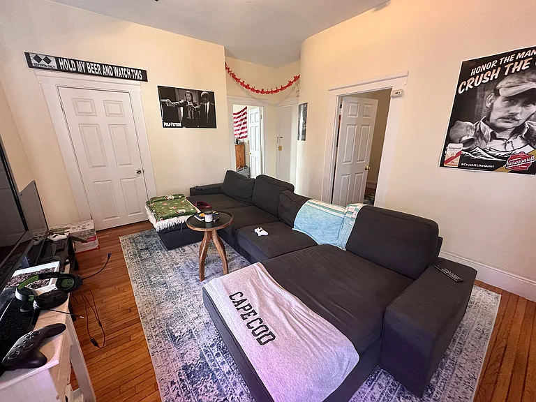 543 Broadway #1R — Photo 6