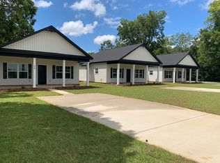 58 6th St, Midland City, AL 36350