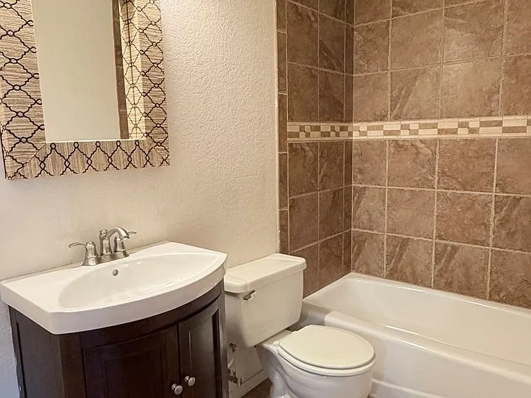 3810 Nassau Dr — Photo 12