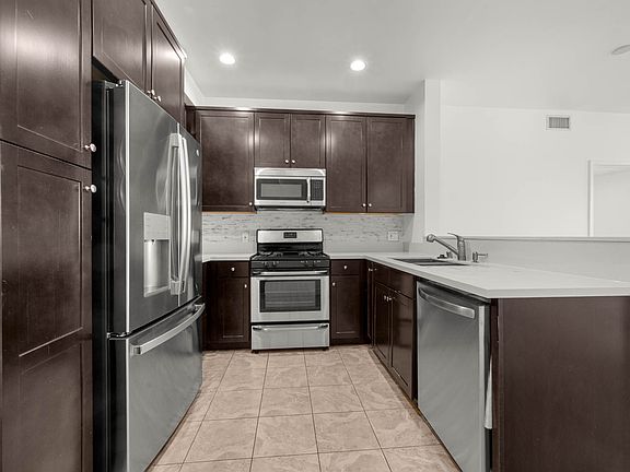 3rd image of 8248 Sepulveda Pl APT 304