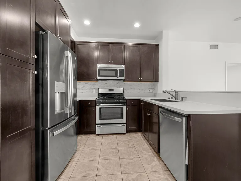 8248 Sepulveda Pl — Photo 3